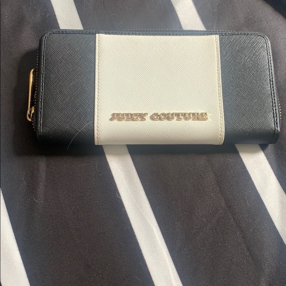 Juicy couture wallet